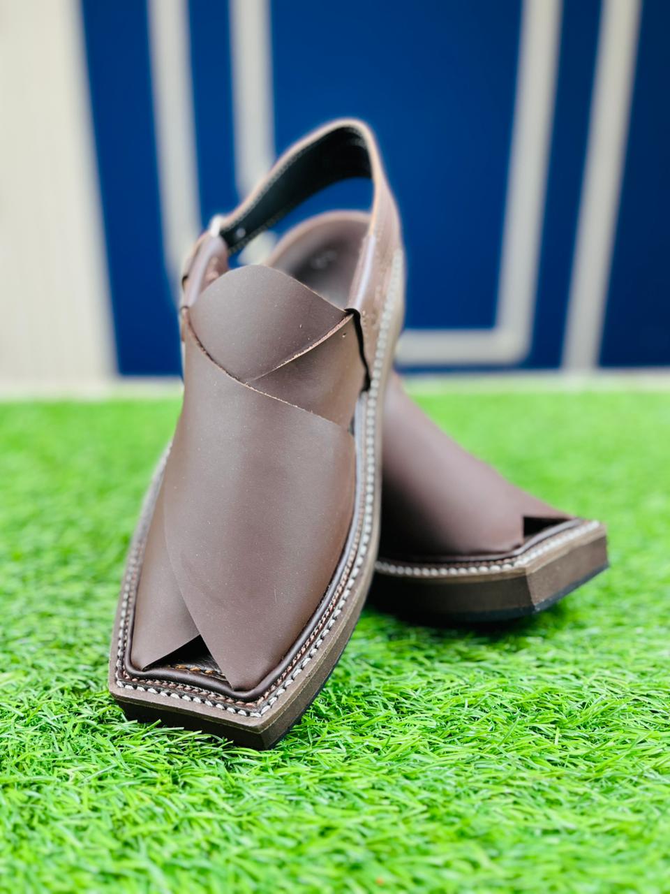 Signature Brown Folded Leather Kaptan Chappal – Modern Fusion - Image 6